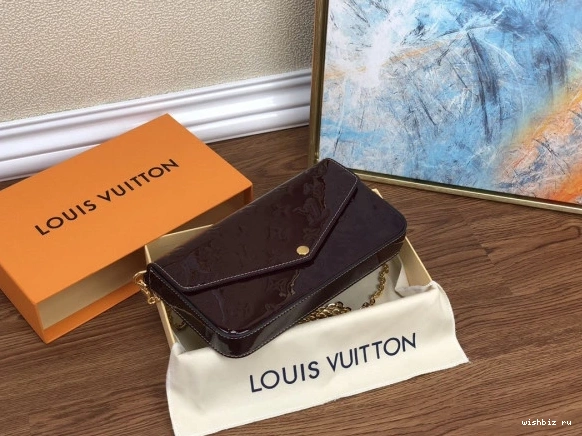 WIS POCHETTE FÉLICIE VUITTON LOUIS 0226